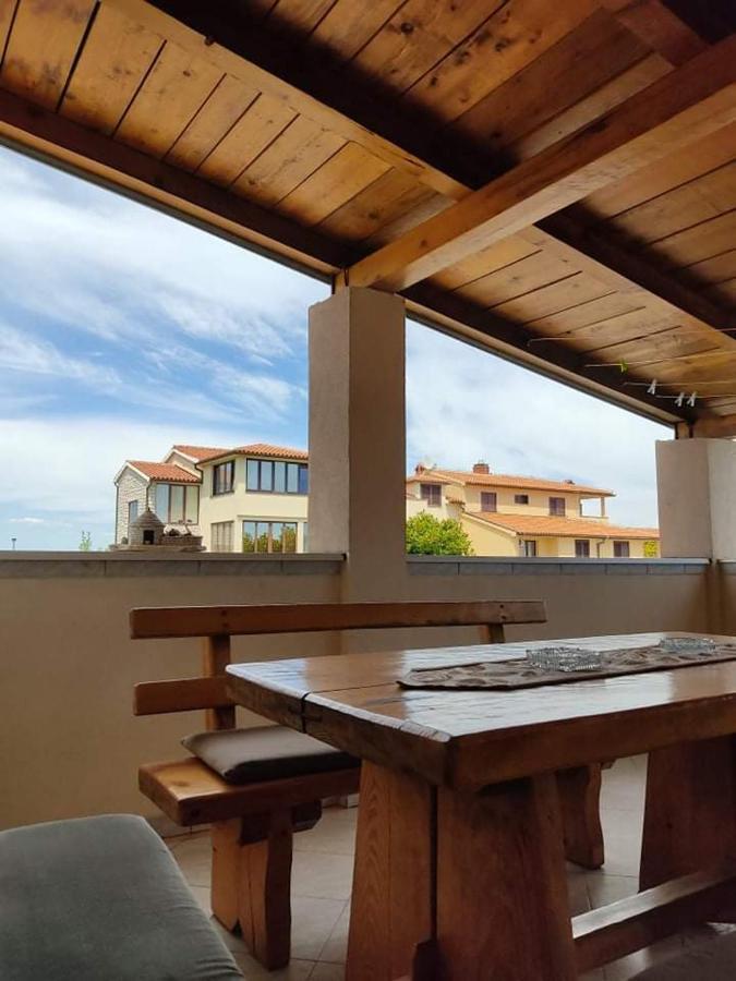 Apartmani Amans Pula Luaran gambar
