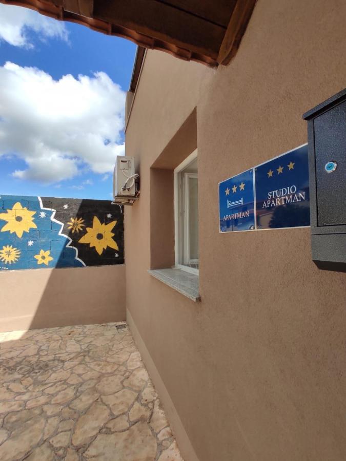 Apartmani Amans Pula Luaran gambar