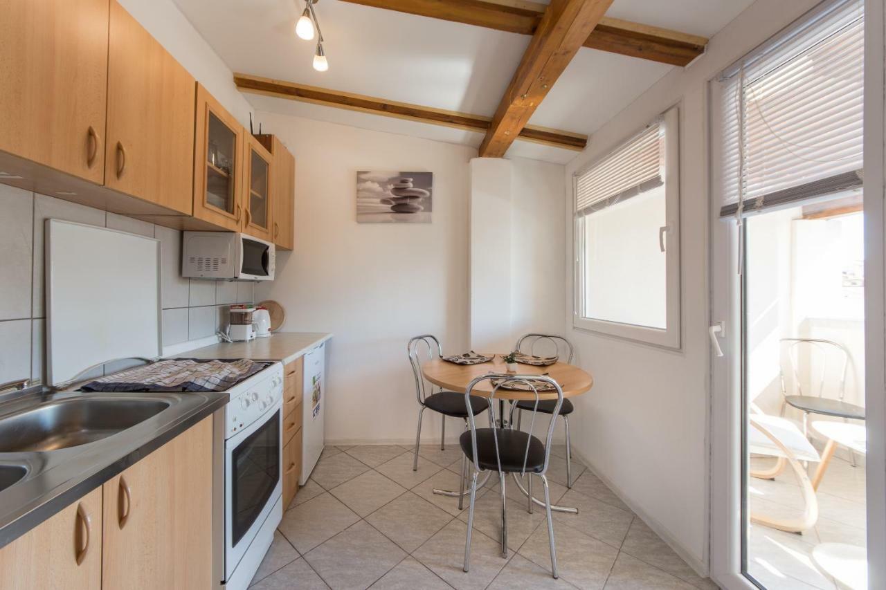 Apartmani Amans Pula Luaran gambar
