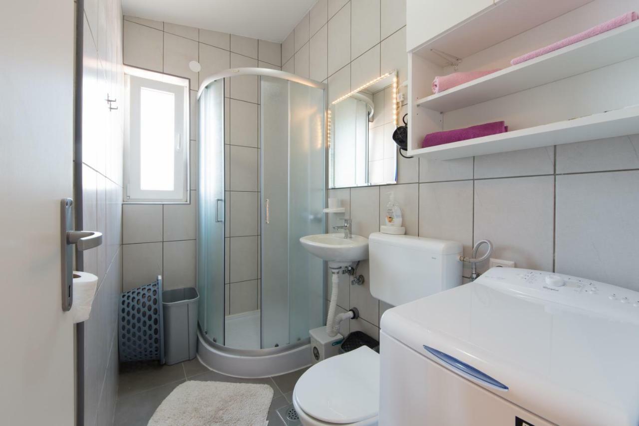 Apartmani Amans Pula Luaran gambar